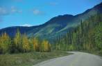 A linda paisagem da Alaska Highway, na British Columbia, no Canadá
